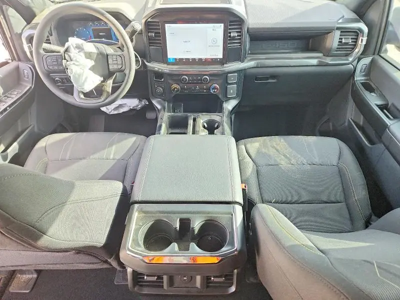 2025 FORD F150 STX  