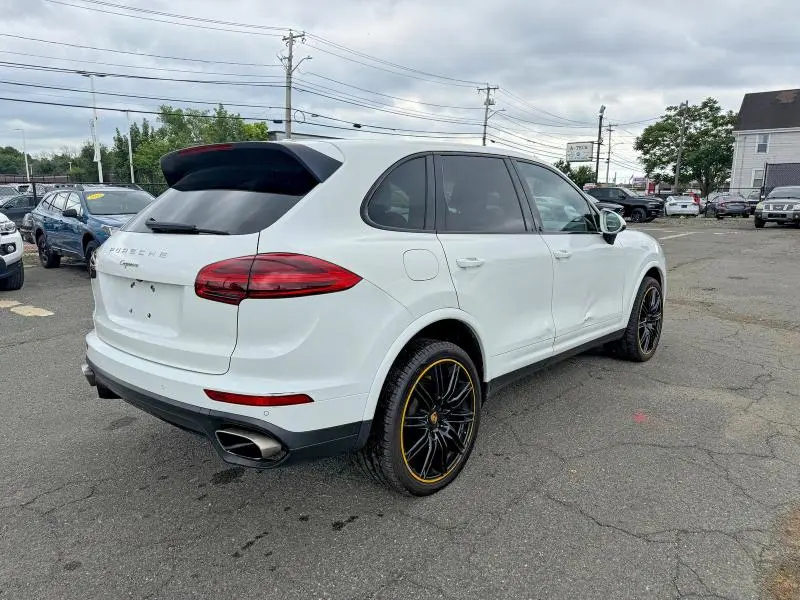 2018 PORSCHE CAYENNE   