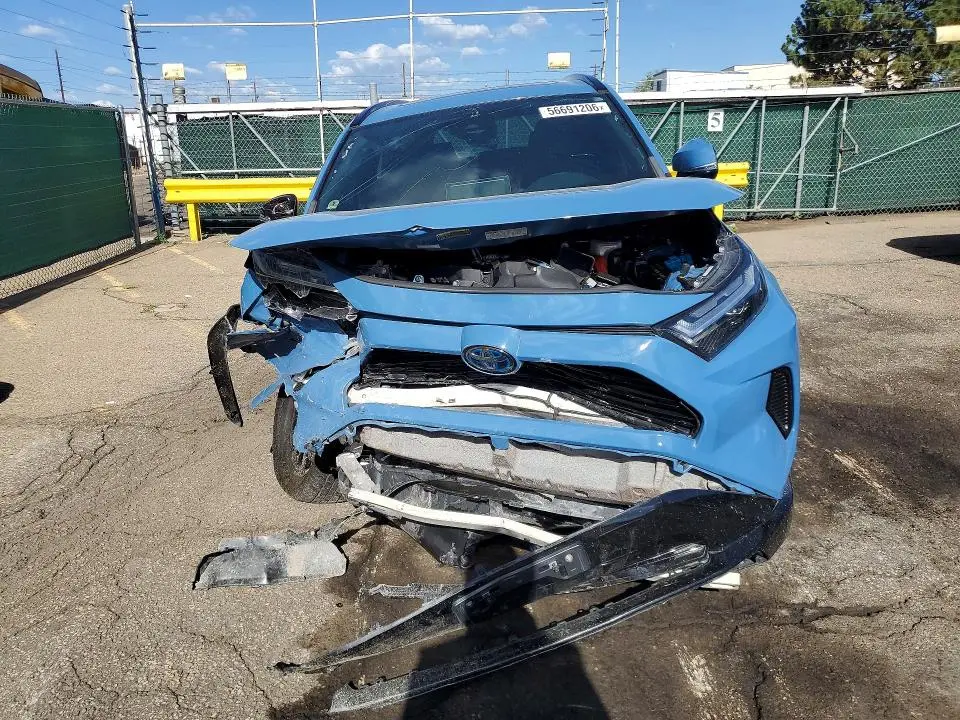 2022 TOYOTA RAV4 SE  