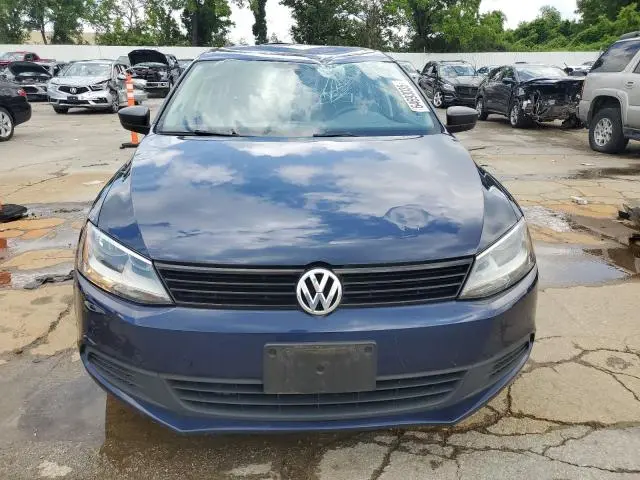 2013 VOLKSWAGEN JETTA BASE  