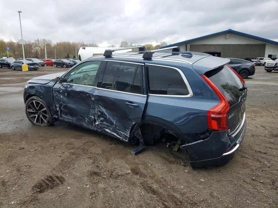 2024 VOLVO XC90 PLUS  