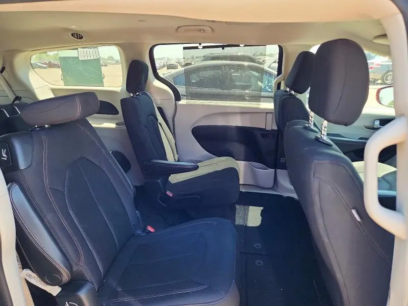 2020 CHRYSLER PACIFICA TOURING  