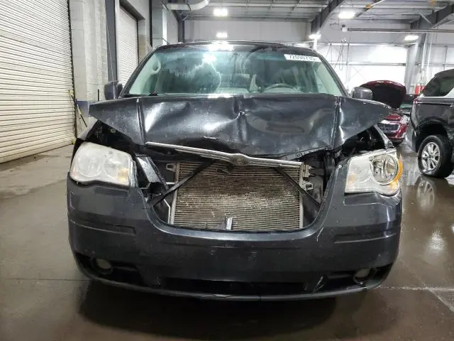 2010 CHRYSLER TOWN & COUNTRY TOURING  