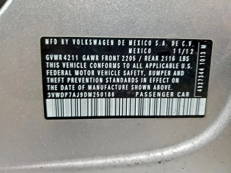 2013 VOLKSWAGEN JETTA SE  