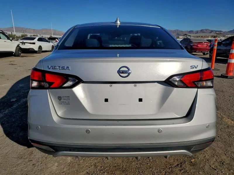 2020 NISSAN VERSA SV  