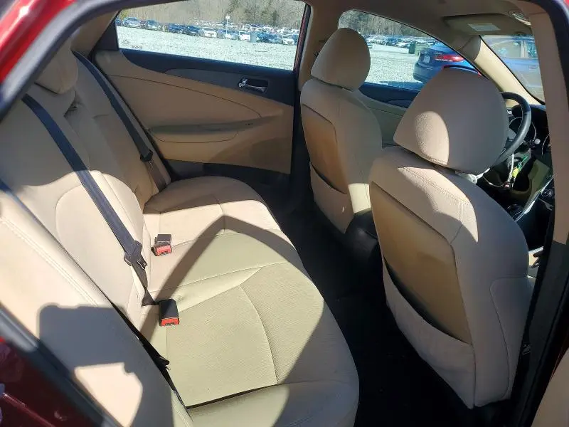 2011 HYUNDAI SONATA GLS  