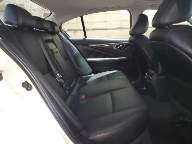 2018 INFINITI Q50 LUXE  