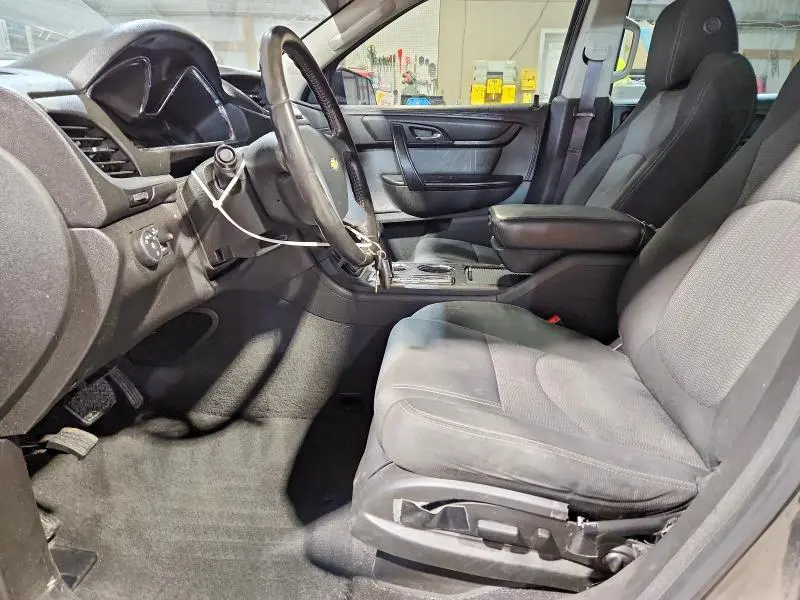 2015 CHEVROLET TRAVERSE LT  