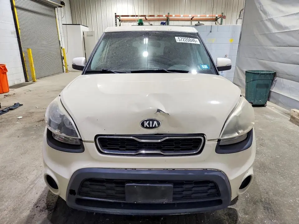 2013 KIA SOUL +  