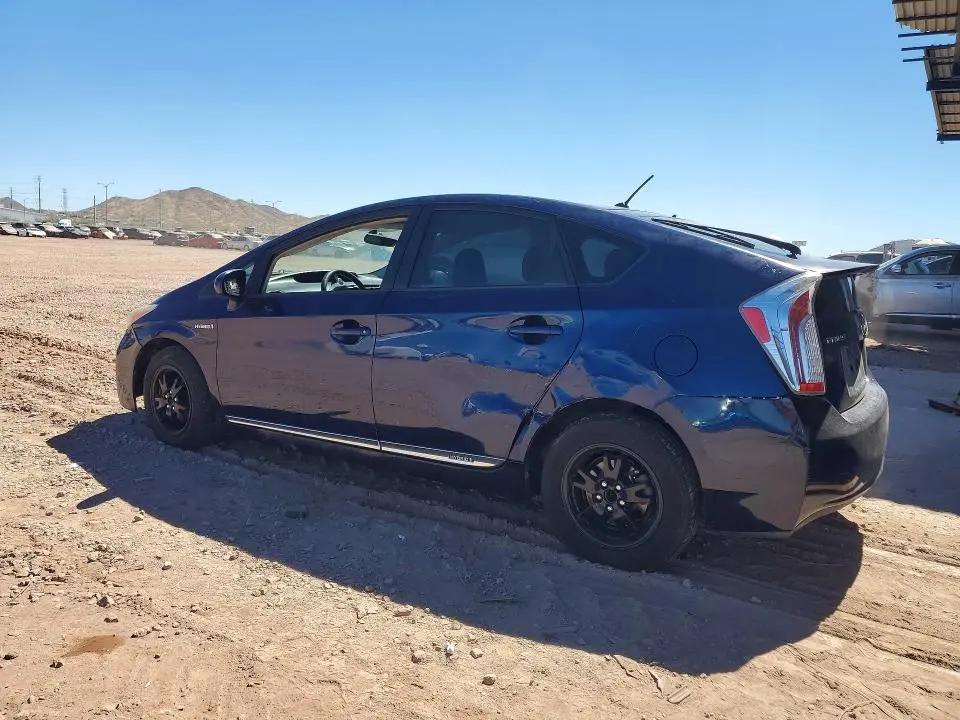 2013 TOYOTA PRIUS TWO  