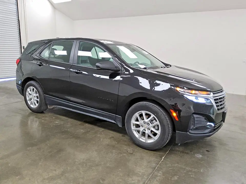 2023 CHEVROLET EQUINOX LS  