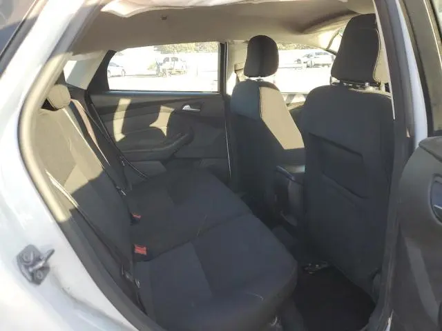 2018 FORD FOCUS SE  