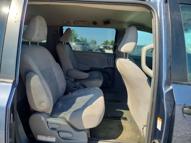2017 TOYOTA SIENNA L 7-PASSENGER  