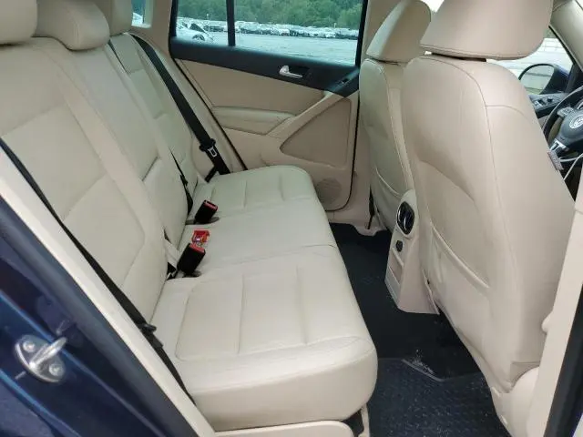 2016 VOLKSWAGEN TIGUAN S