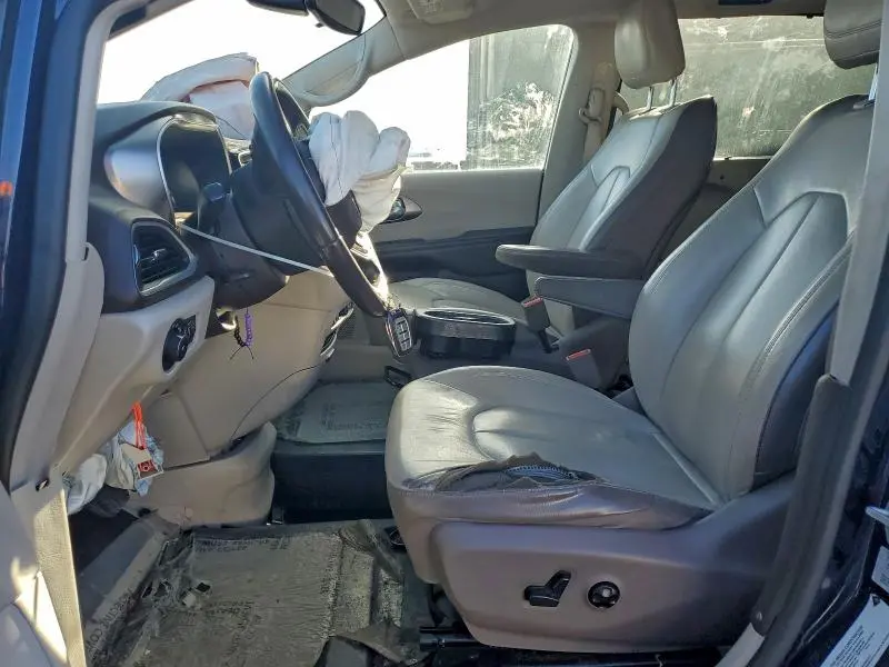 2017 CHRYSLER PACIFICA TOURING L  