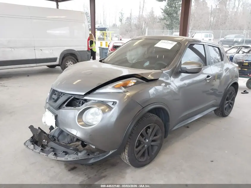 2015 NISSAN JUKE S