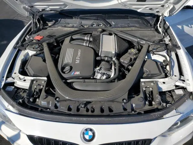 2016 BMW M4   