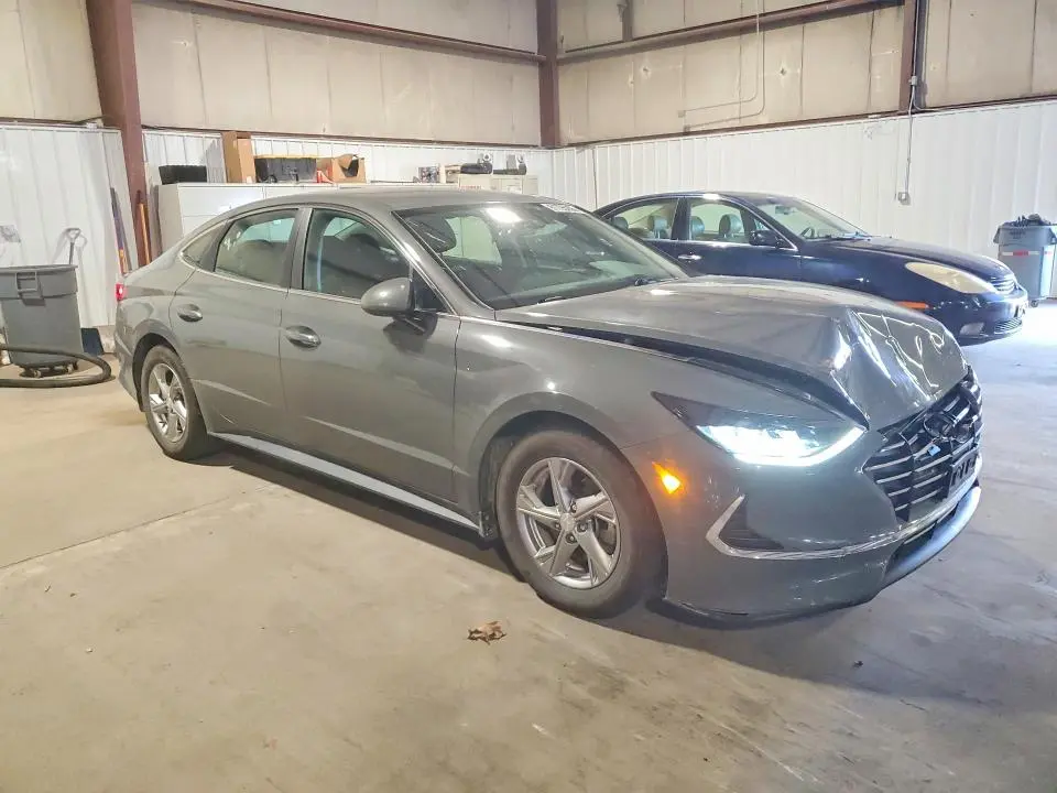 2021 HYUNDAI SONATA SE  