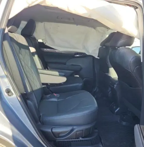 2022 TOYOTA HIGHLANDER HYBRID PLATINUM  