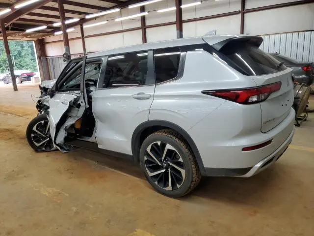 2024 MITSUBISHI OUTLANDER SE  