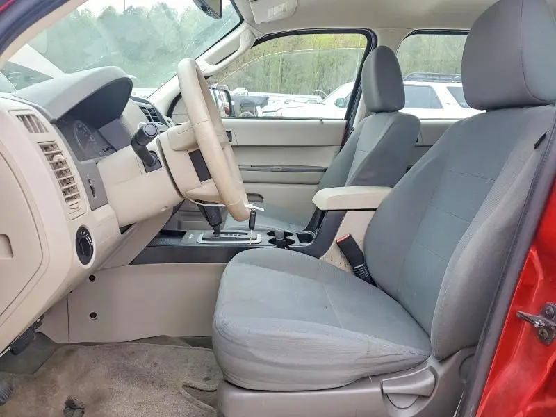 2010 FORD ESCAPE XLS  