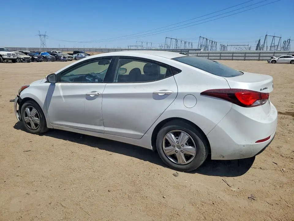 2016 HYUNDAI ELANTRA SE  