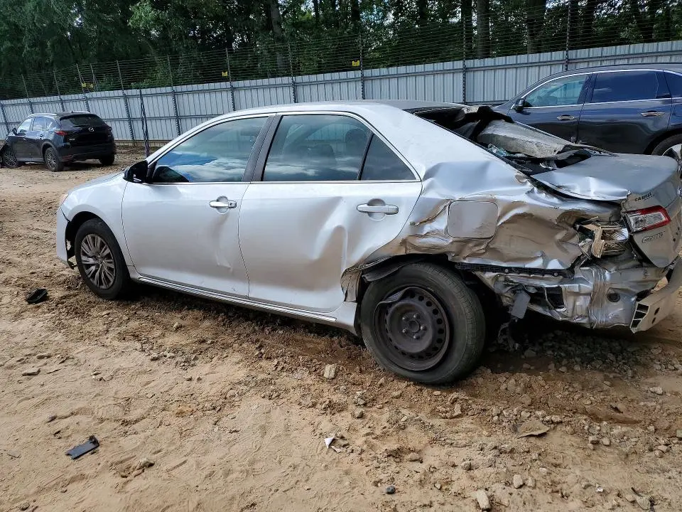 2012 TOYOTA CAMRY LE  