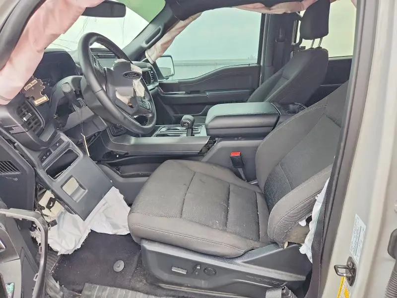2024 FORD F150 XLT  