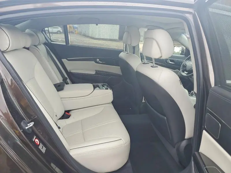 2015 KIA K900 LUXURY  