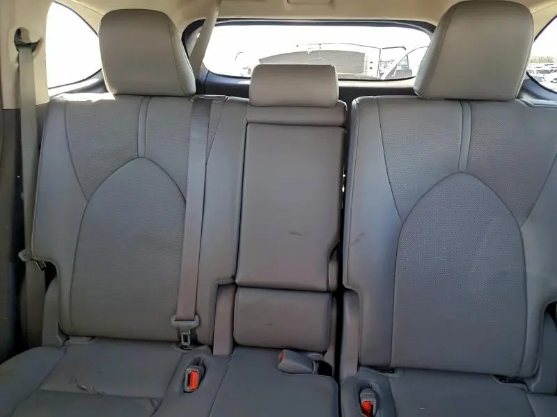 2022 TOYOTA HIGHLANDER LIMITED  