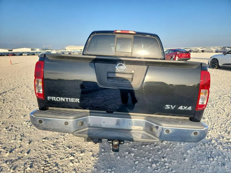 2021 NISSAN FRONTIER SV  