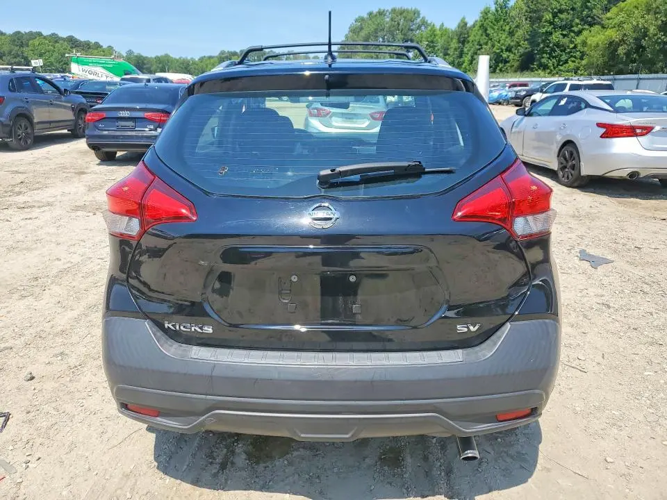 2019 NISSAN KICKS SV  