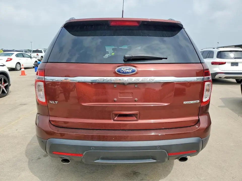 2015 FORD EXPLORER XLT  