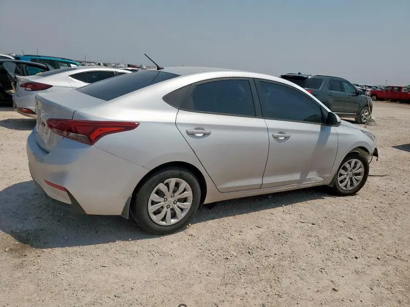 2022 HYUNDAI ACCENT SE  