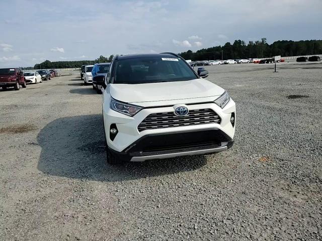 2020 TOYOTA RAV4 XSE