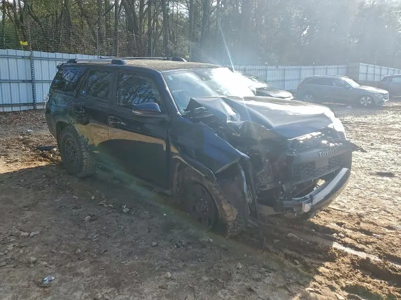 2022 TOYOTA 4RUNNER SR5/SR5 PREMIUM  