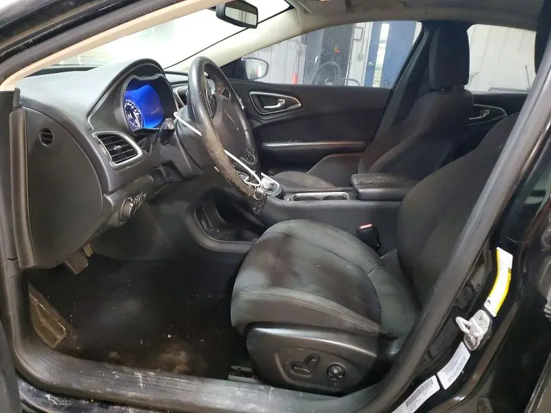 2015 CHRYSLER 200   