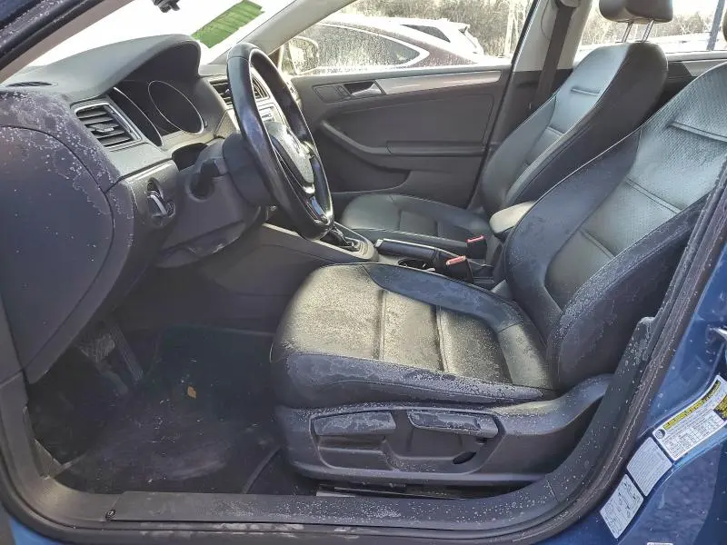 2015 VOLKSWAGEN JETTA SE  