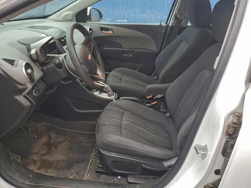 2016 CHEVROLET SONIC LT  