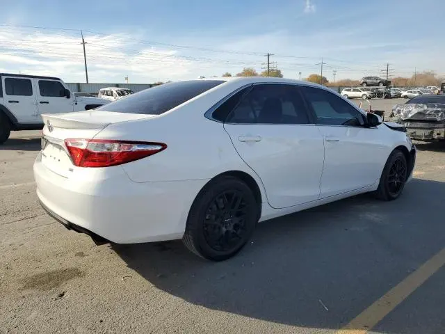 2016 TOYOTA CAMRY LE  