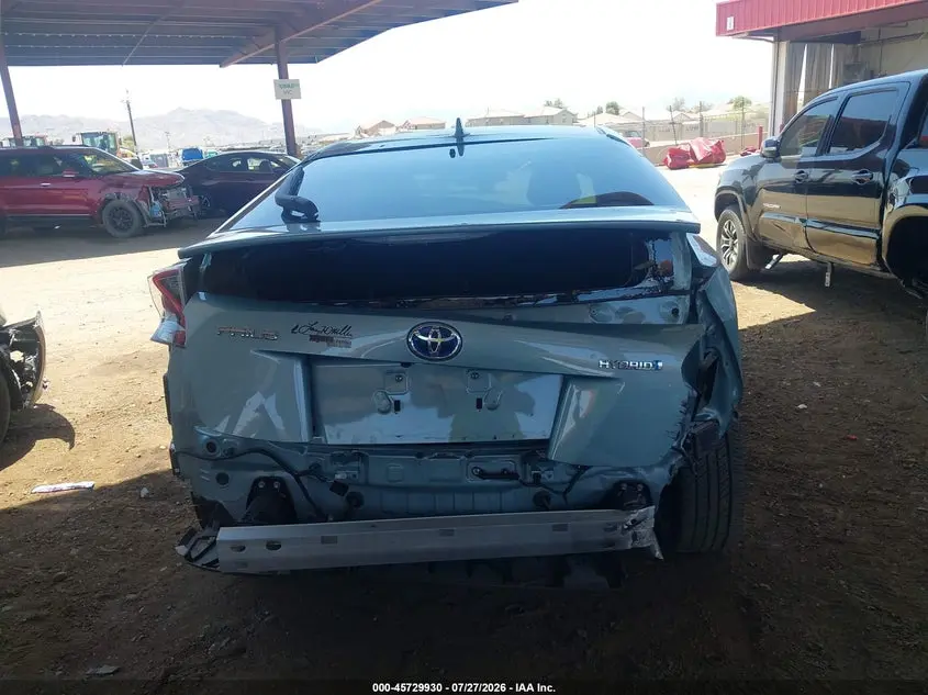 2017 TOYOTA PRIUS THREE TOURING