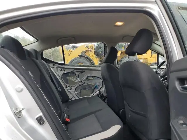 2021 NISSAN VERSA SV  