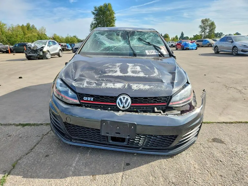 2015 VOLKSWAGEN GTI   
