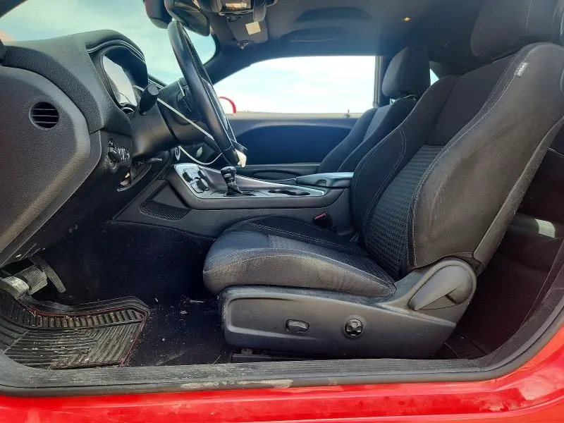 2015 DODGE CHALLENGER SXT  