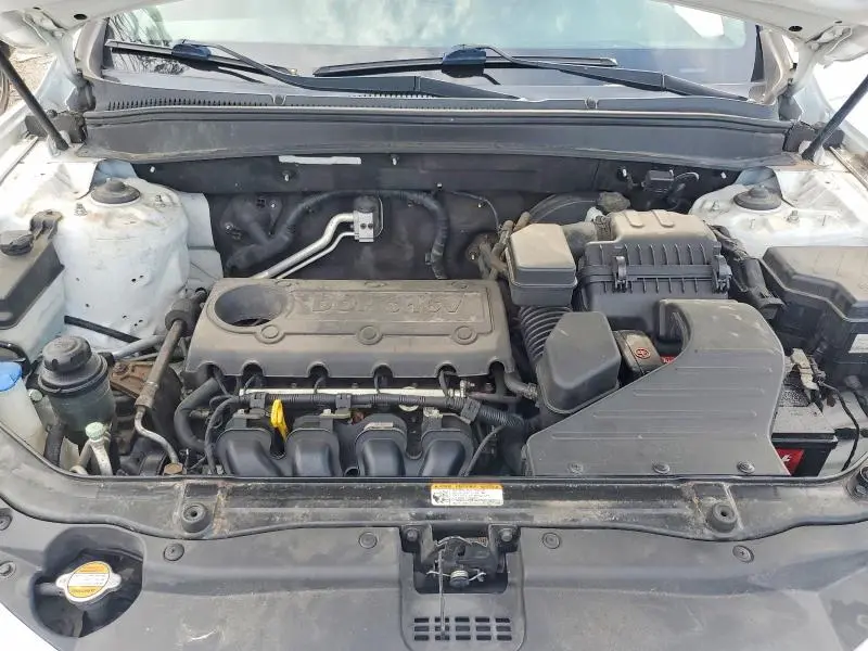 2011 HYUNDAI SANTA FE GLS  