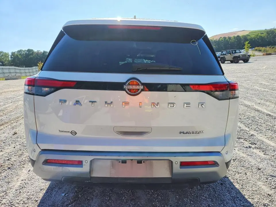 2024 NISSAN PATHFINDER PLATINUM  