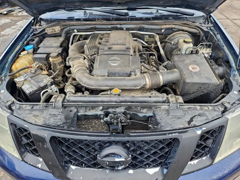 2010 NISSAN PATHFINDER S  