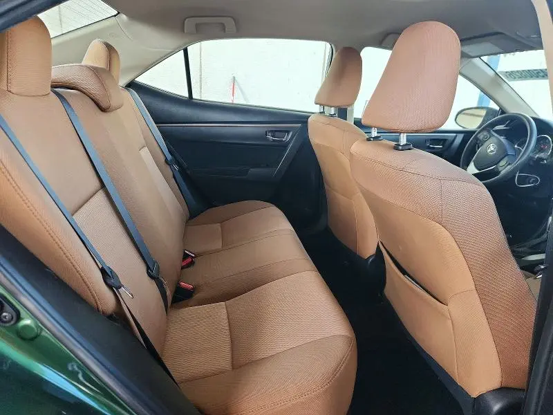 2014 TOYOTA COROLLA LE PLUS  