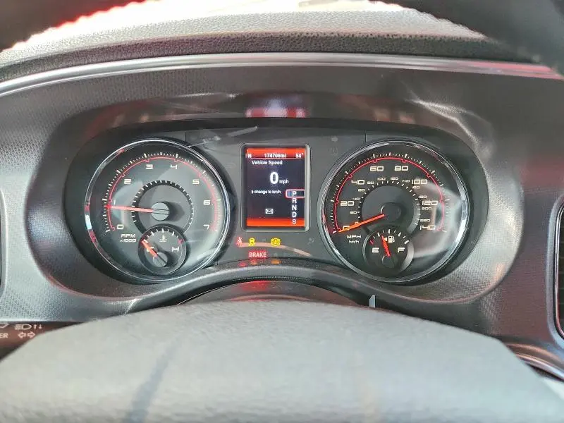 2013 DODGE CHARGER SXT  