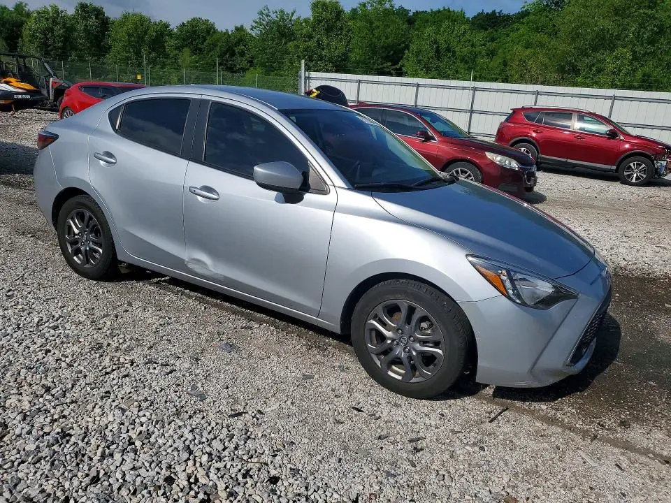 2019 TOYOTA YARIS LE  